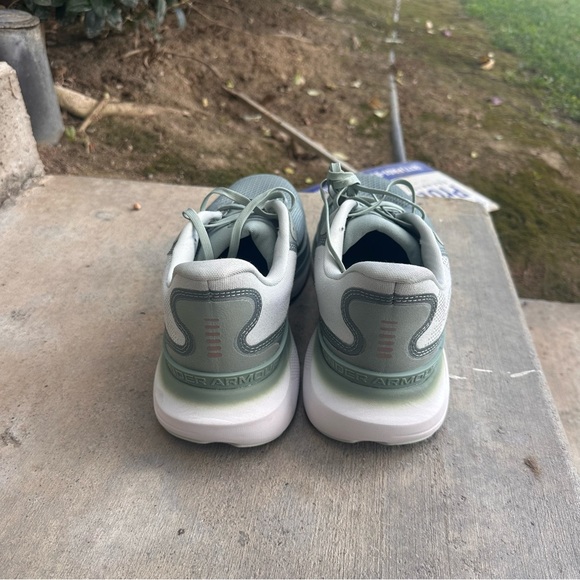 Under Armour UA Infinite Pro 2 Sage Green running shoes - Picture 2 of 9